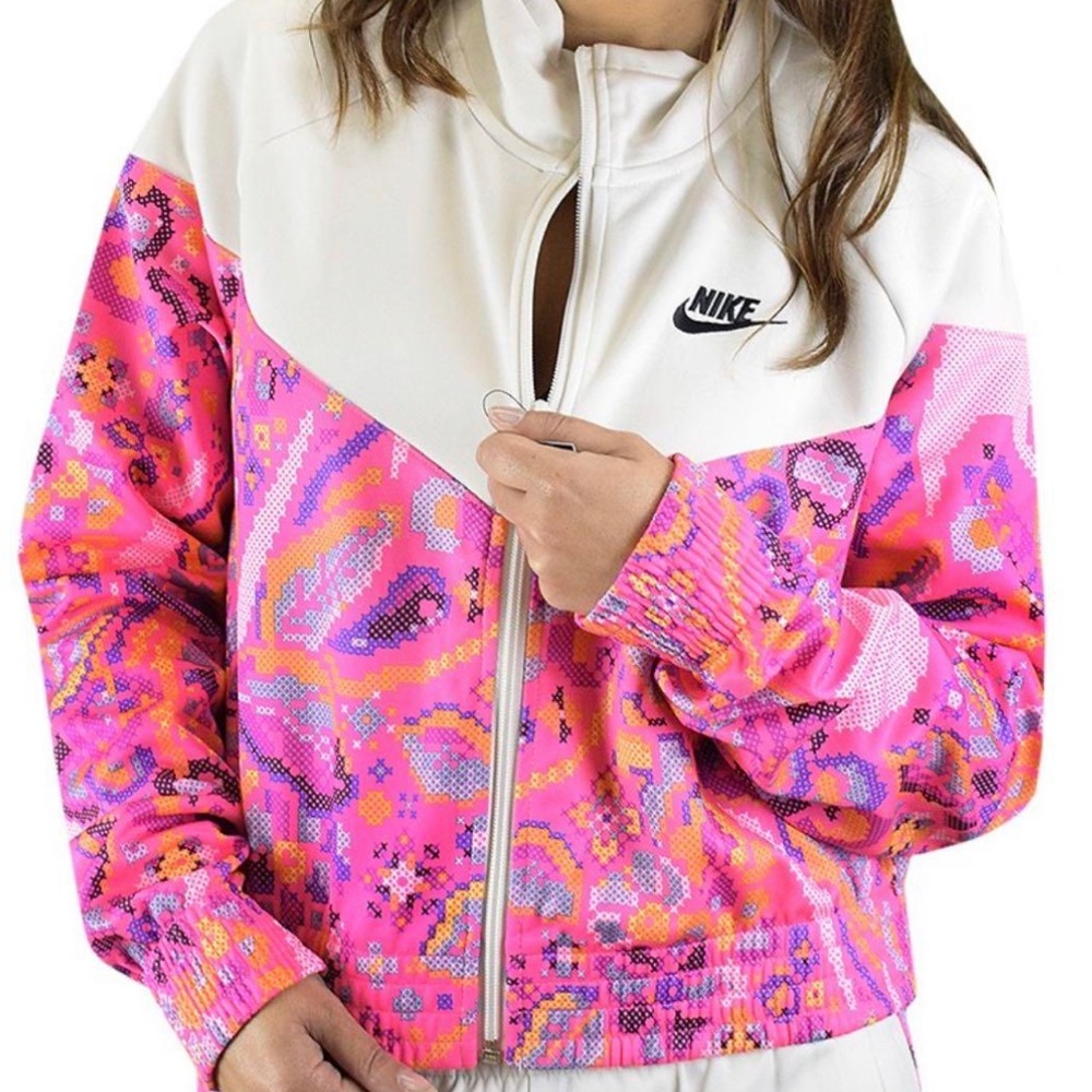 ** SOLD ** NIKE JACKET PINK WOMENS SOLD OUT ONLINE - Picture 1 of 5